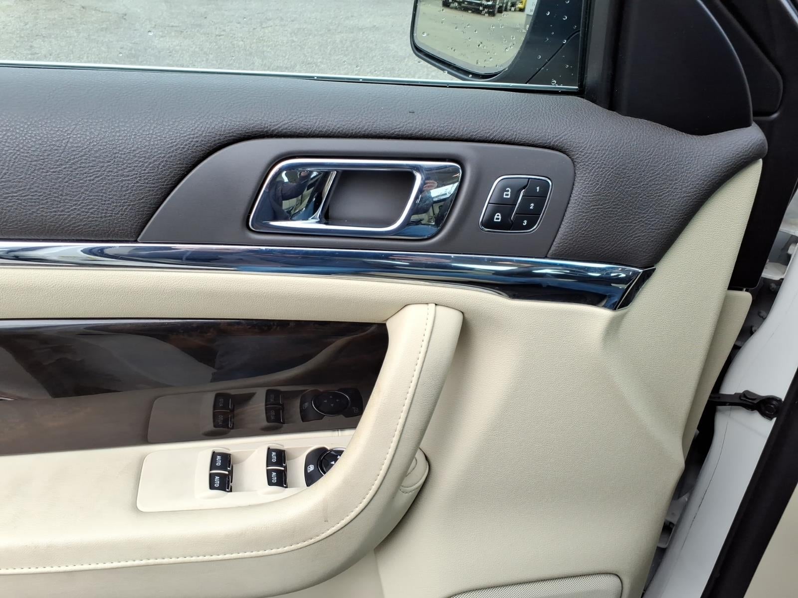 2013 Lincoln MKS Base