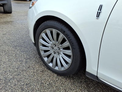 2013 Lincoln MKS Base