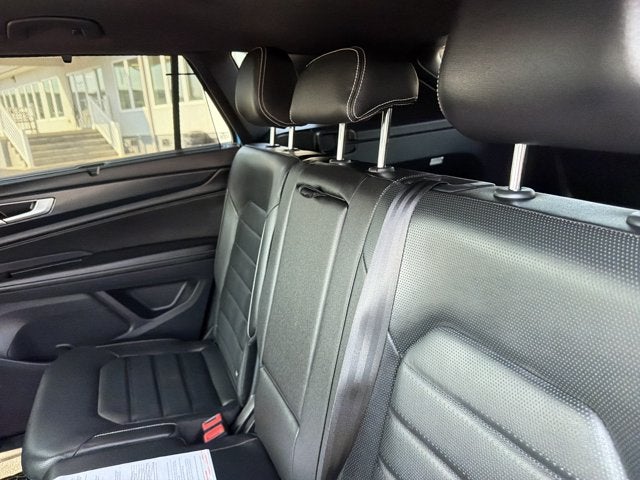 2025 Volkswagen Atlas Cross Sport 2.0T SEL