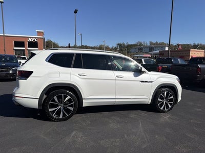 2024 Volkswagen Atlas 2.0T SEL Premium R-Line