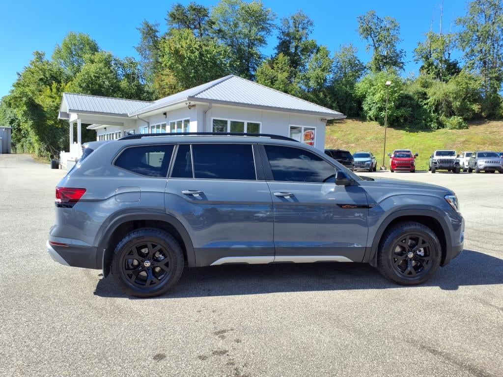 2024 Volkswagen Atlas Peak Edition SEL 4Motion