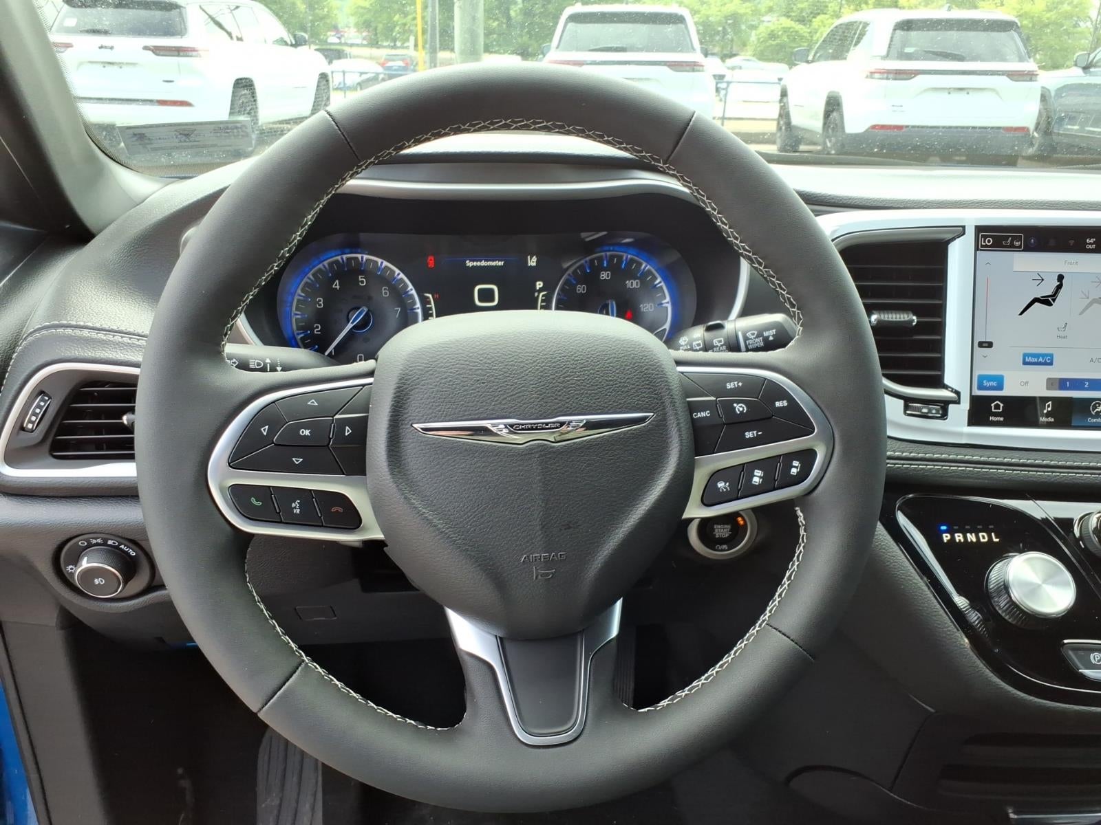2026 Chrysler Pacifica Select