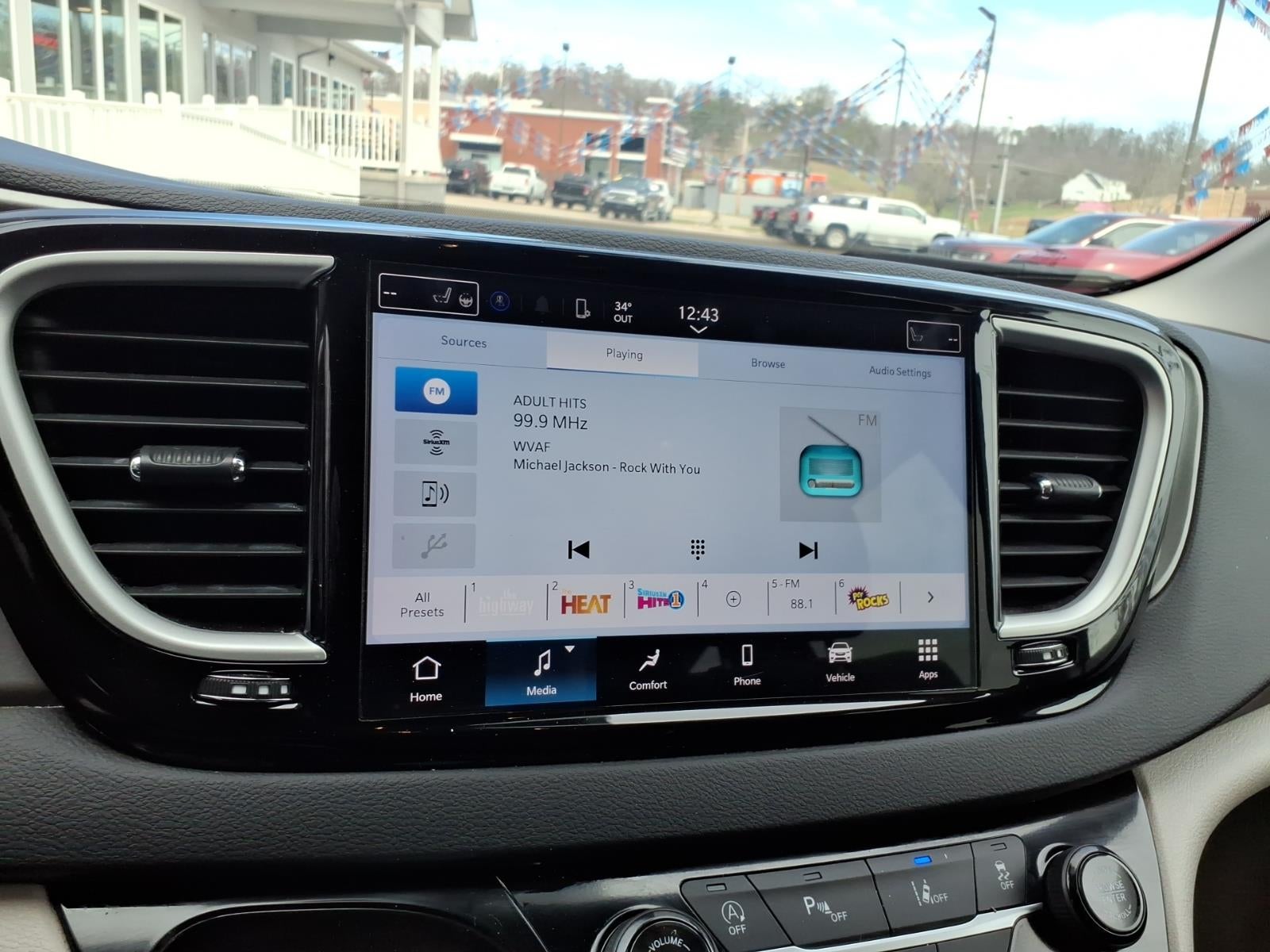 2024 Chrysler Pacifica Touring L