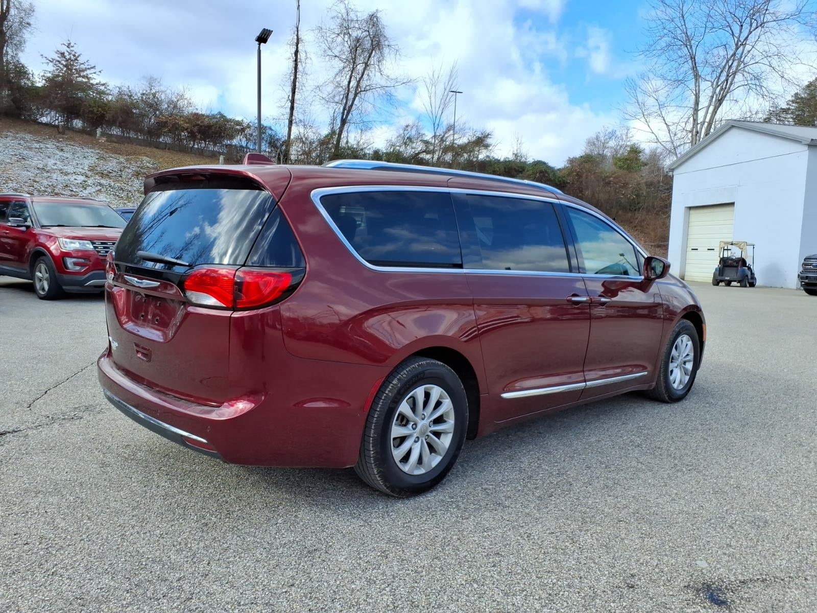 2019 Chrysler Pacifica Touring L