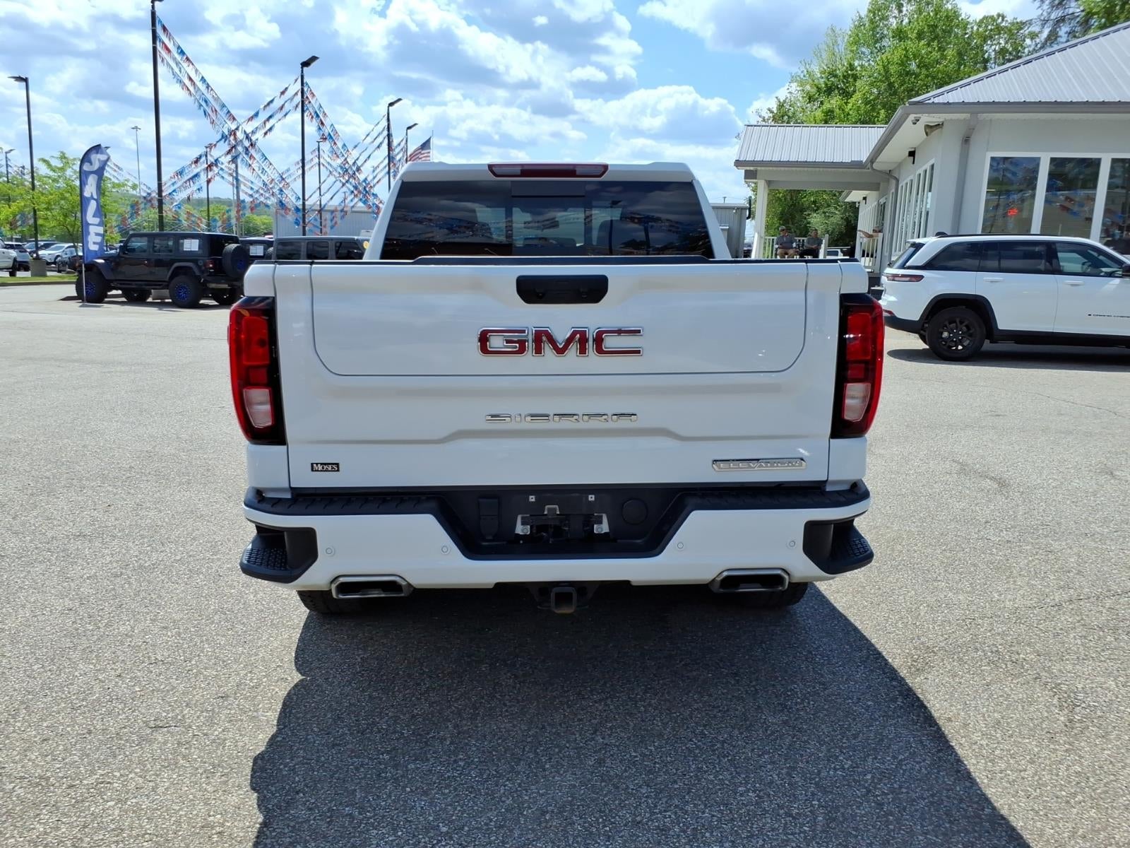 2024 GMC Sierra 1500 Elevation
