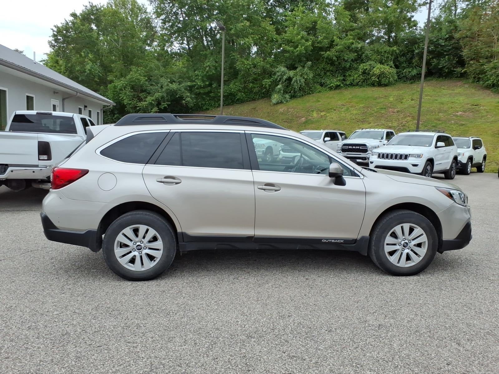 2018 Subaru Outback 2.5i Premium