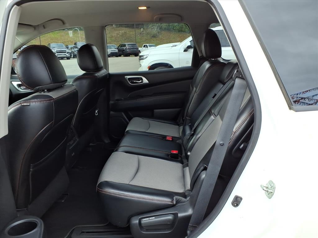 2019 Nissan Pathfinder SV