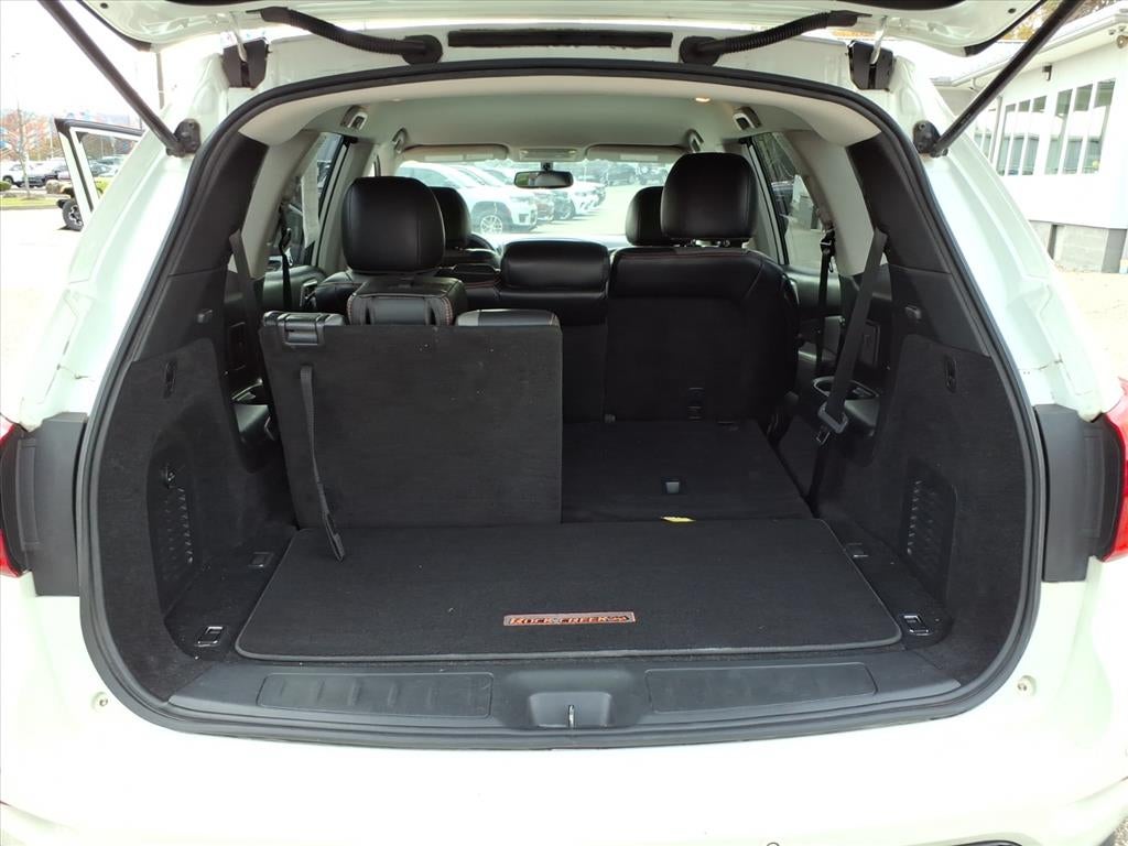 2019 Nissan Pathfinder SV