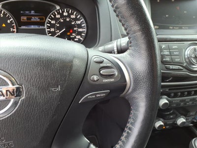 2019 Nissan Pathfinder SV