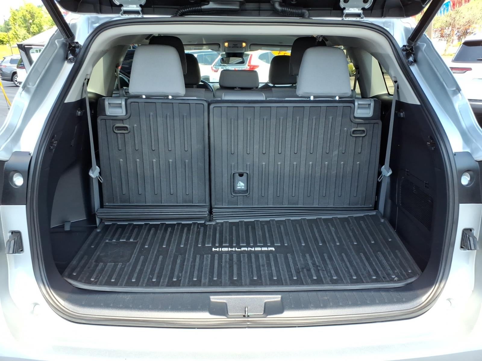 2023 Toyota Highlander LE
