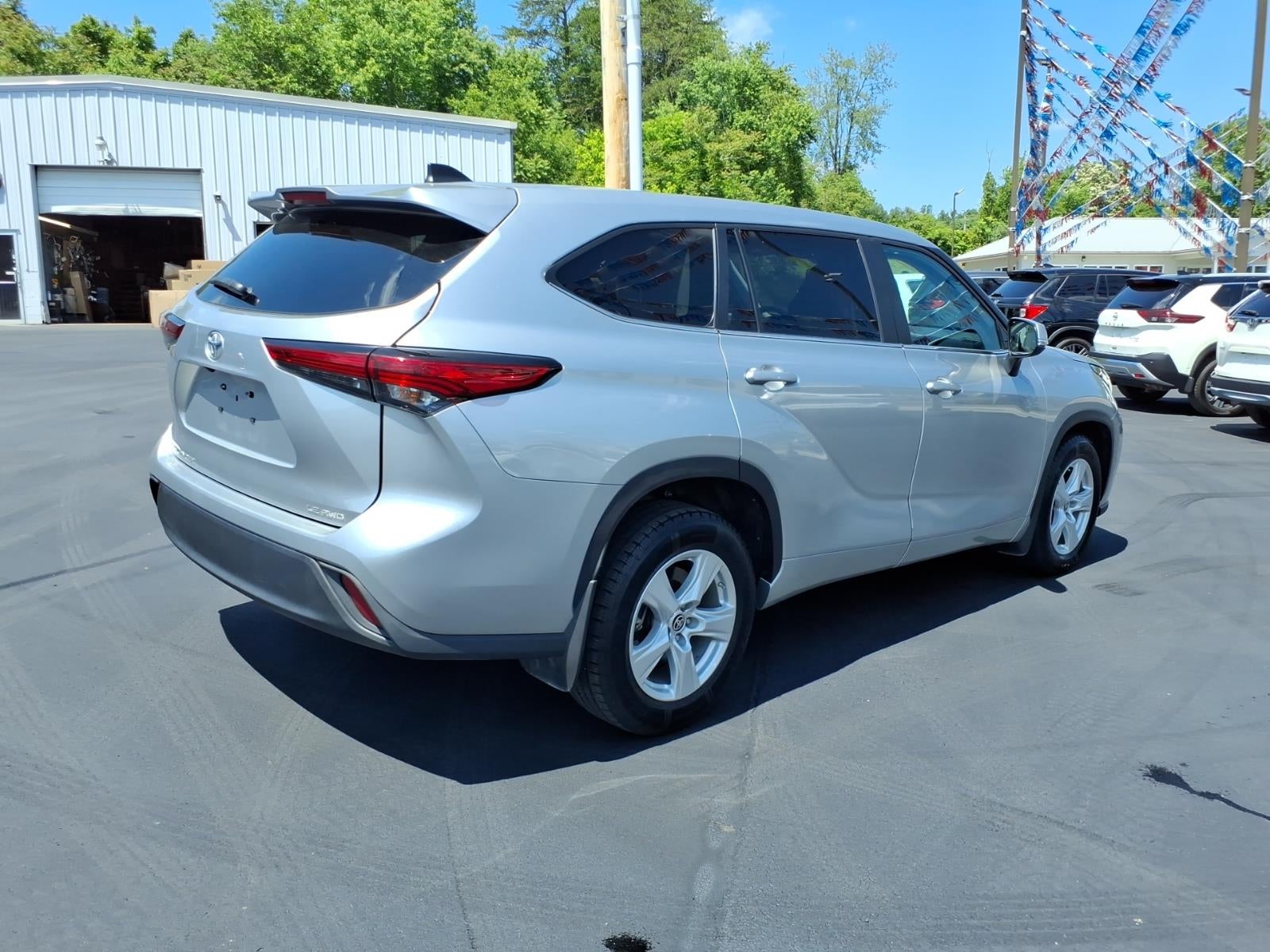 2023 Toyota Highlander LE