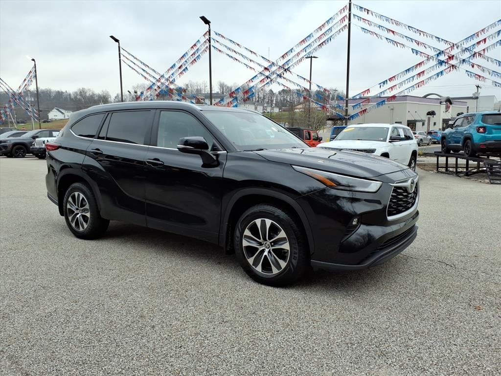 2023 Toyota Highlander XLE