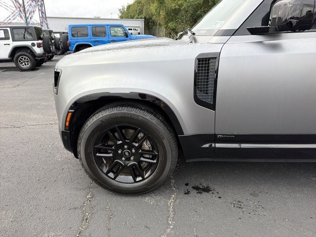 2021 Land Rover Defender X-Dynamic S