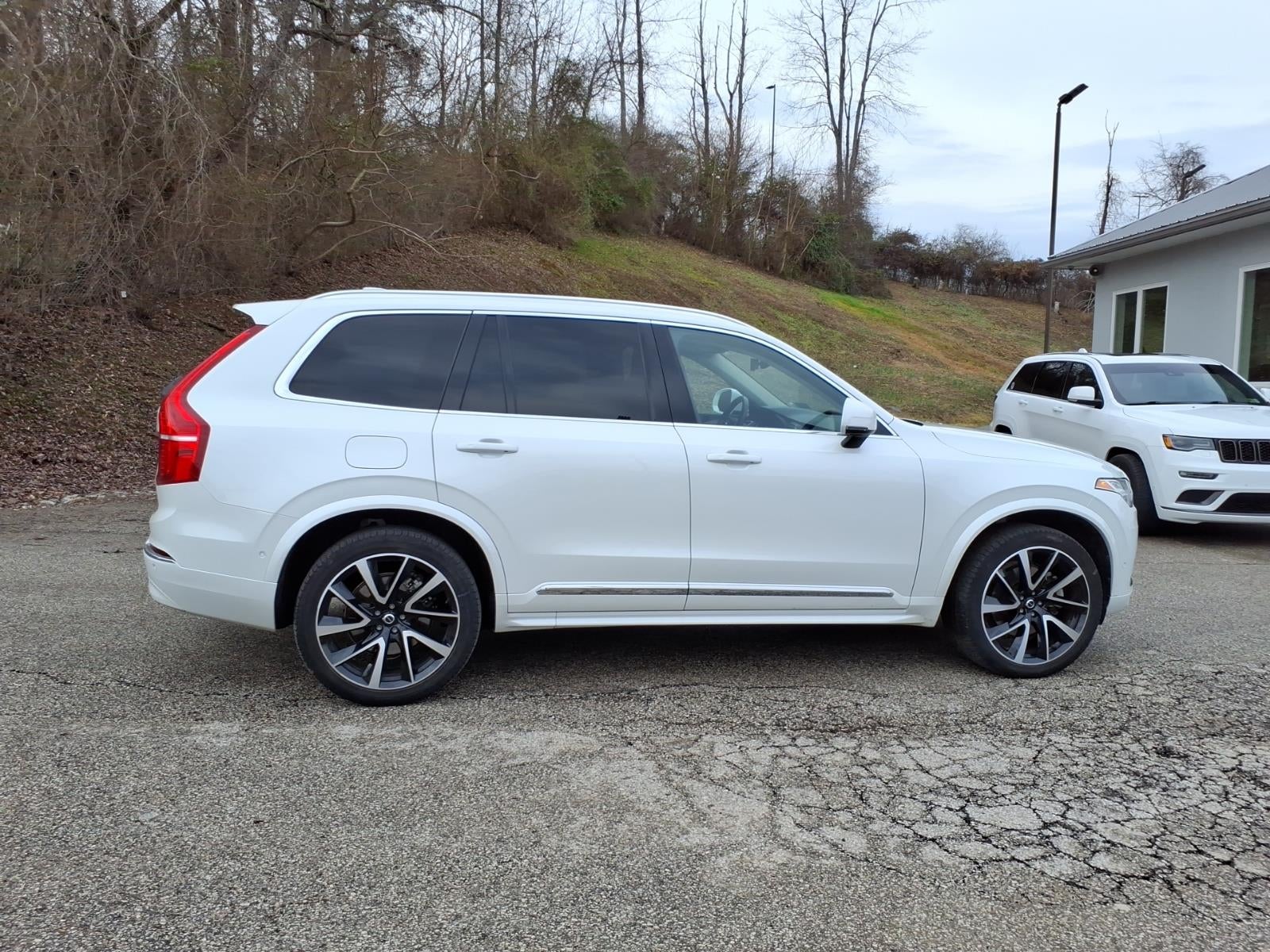 2023 Volvo XC90 B5 Plus Bright Theme