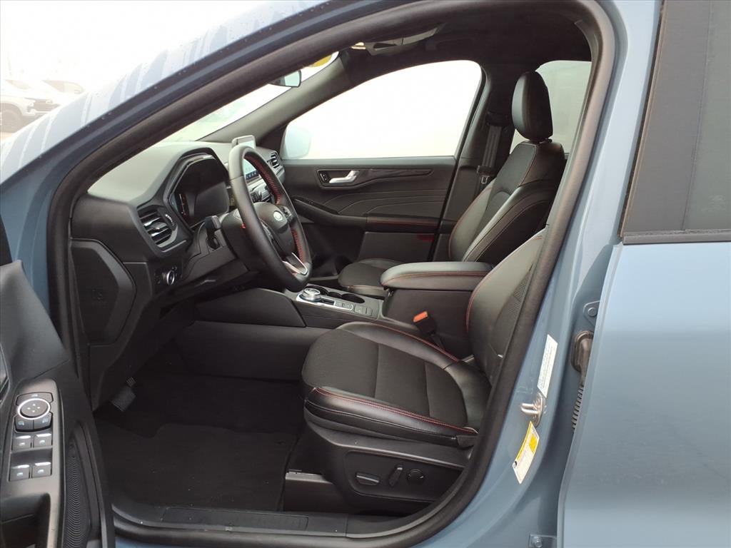 2025 Ford Escape Base