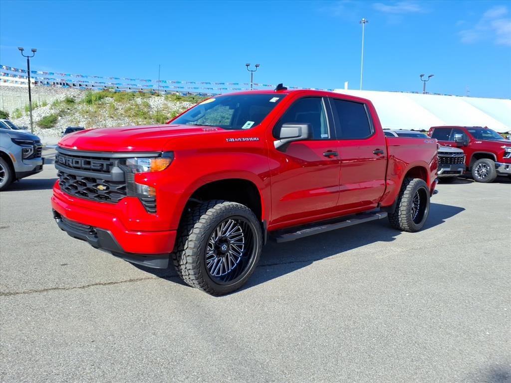 2025 Chevrolet Silverado 1500 Custom
