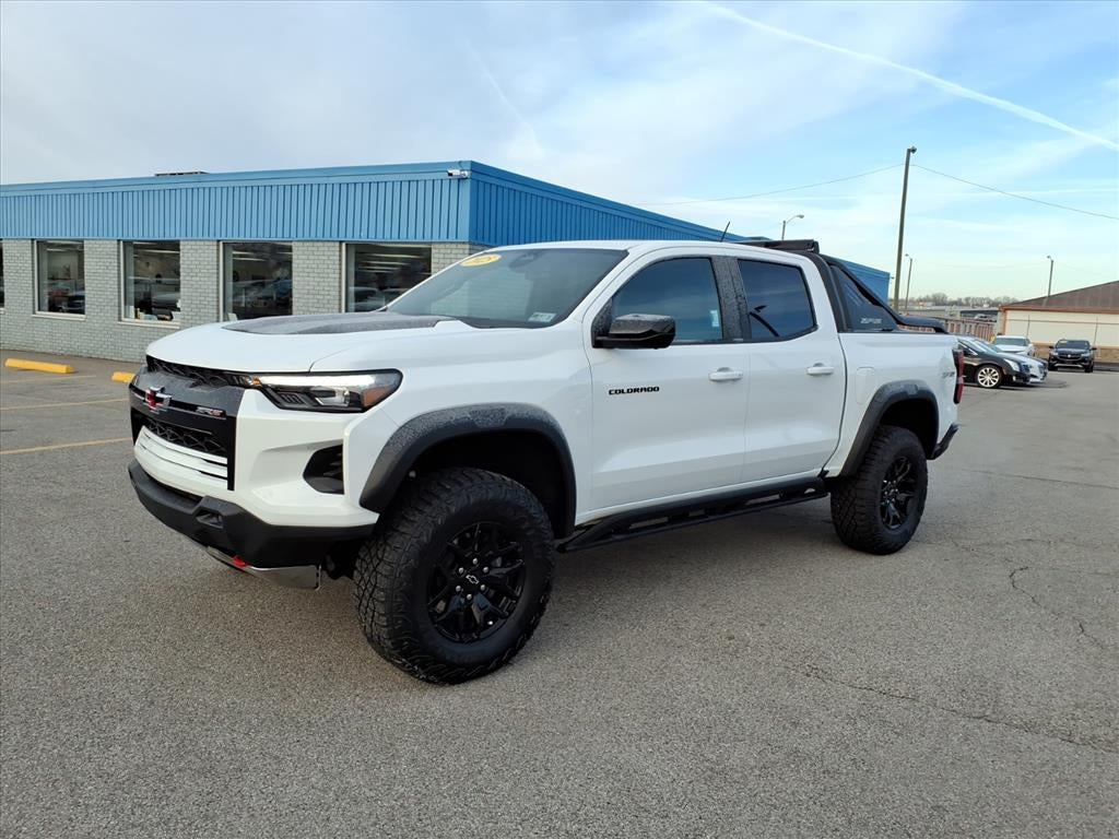 2025 Chevrolet Colorado Base