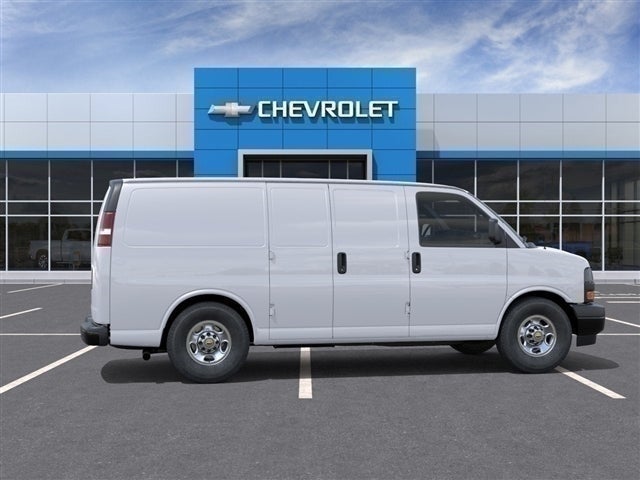 2025 Chevrolet Express WT