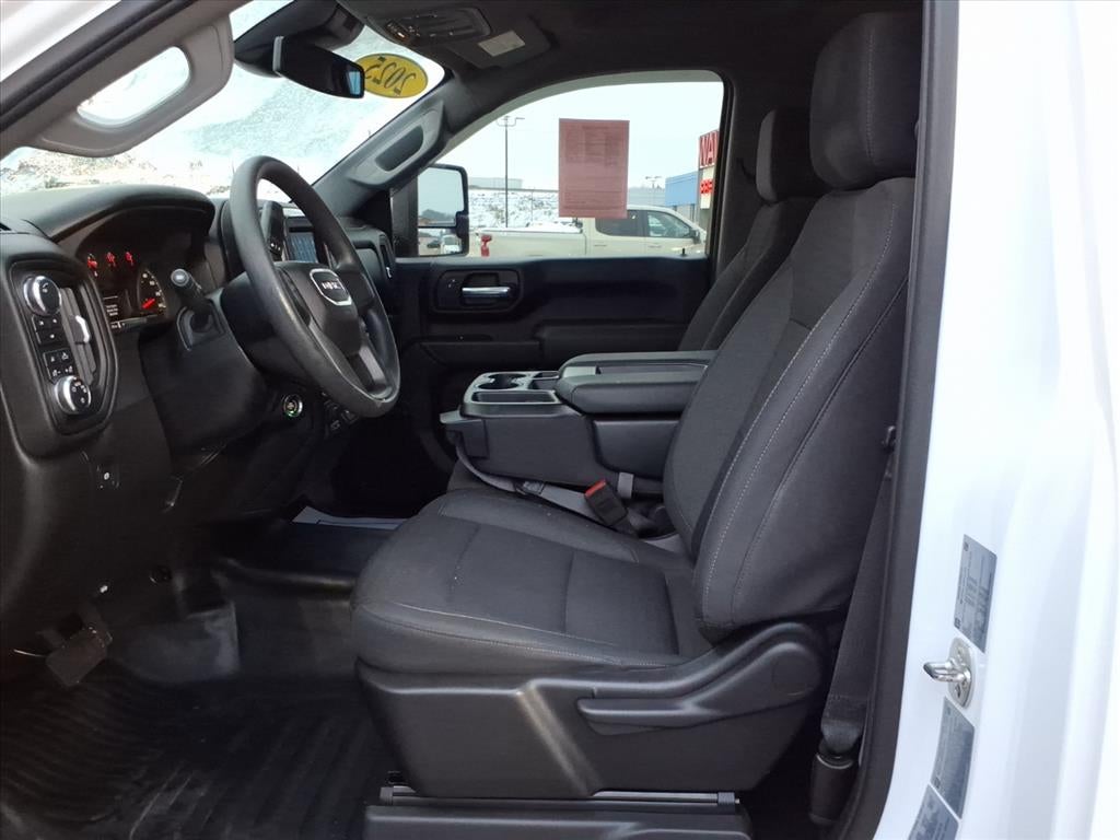 2025 GMC Sierra 2500HD Base