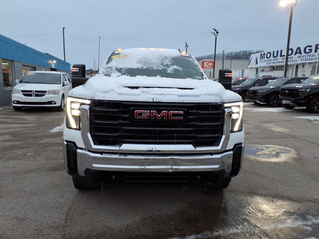 2025 GMC Sierra 2500HD Base