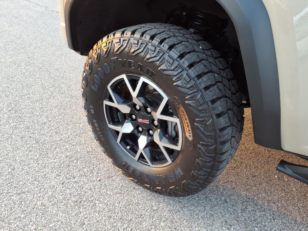 2024 GMC Canyon Base