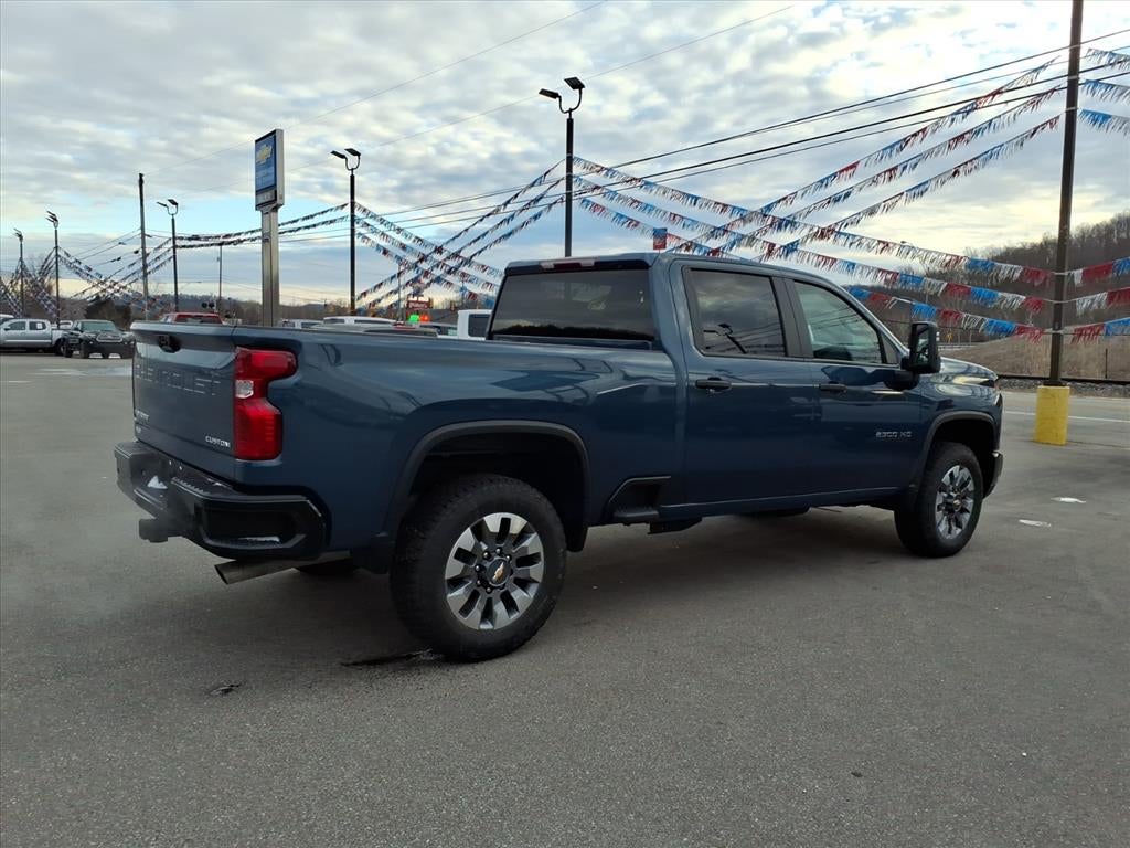 2026 Chevrolet Silverado 2500HD Custom