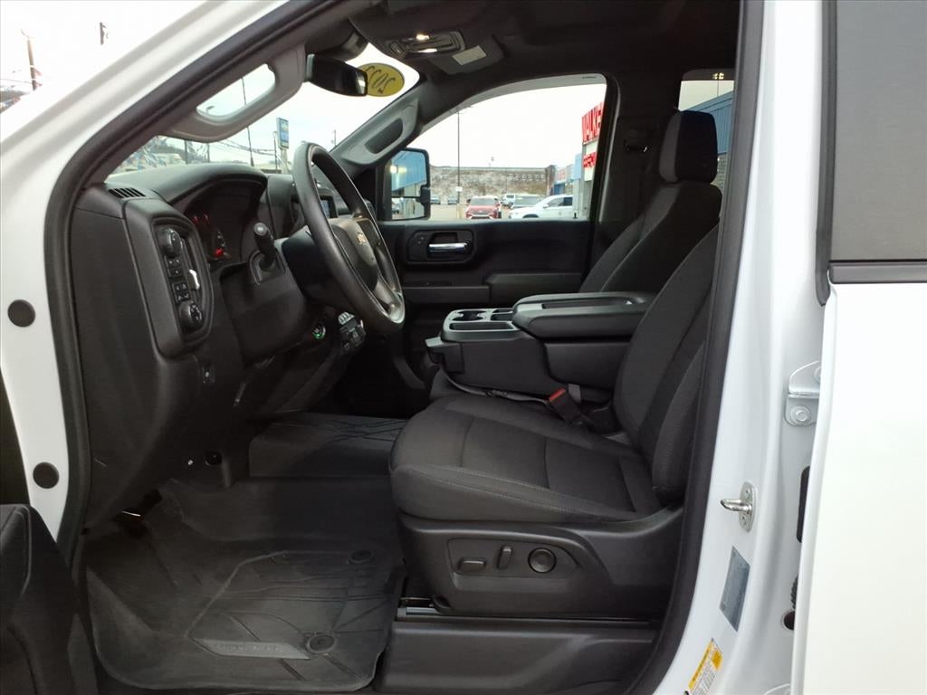 2024 Chevrolet Silverado 2500HD Custom