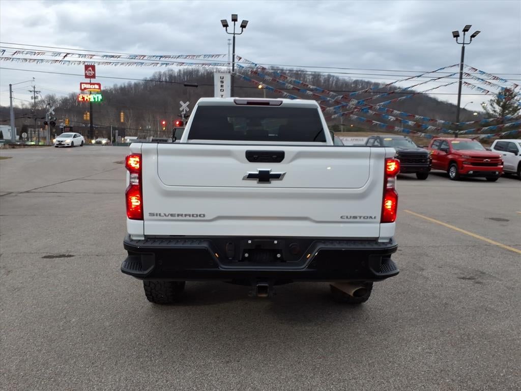 2024 Chevrolet Silverado 2500HD Custom