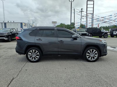 2020 Toyota RAV4 XLE Premium