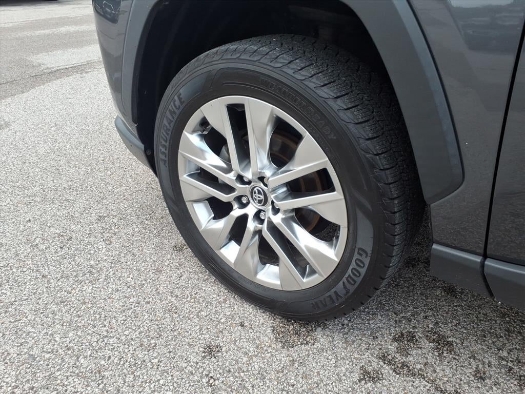 2020 Toyota RAV4 XLE Premium