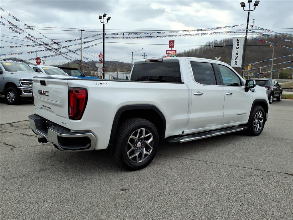 2022 GMC Sierra 1500 SLT