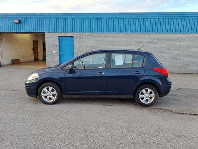 2012 Nissan Versa Base