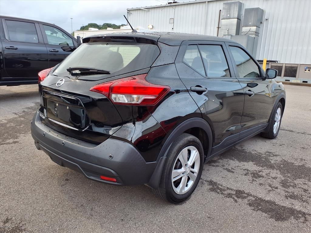 2020 Nissan Kicks S