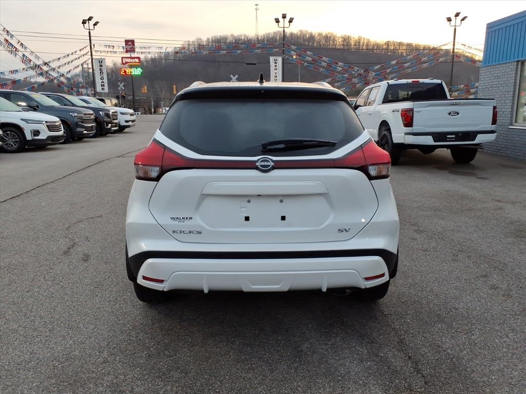 2023 Nissan Kicks SV