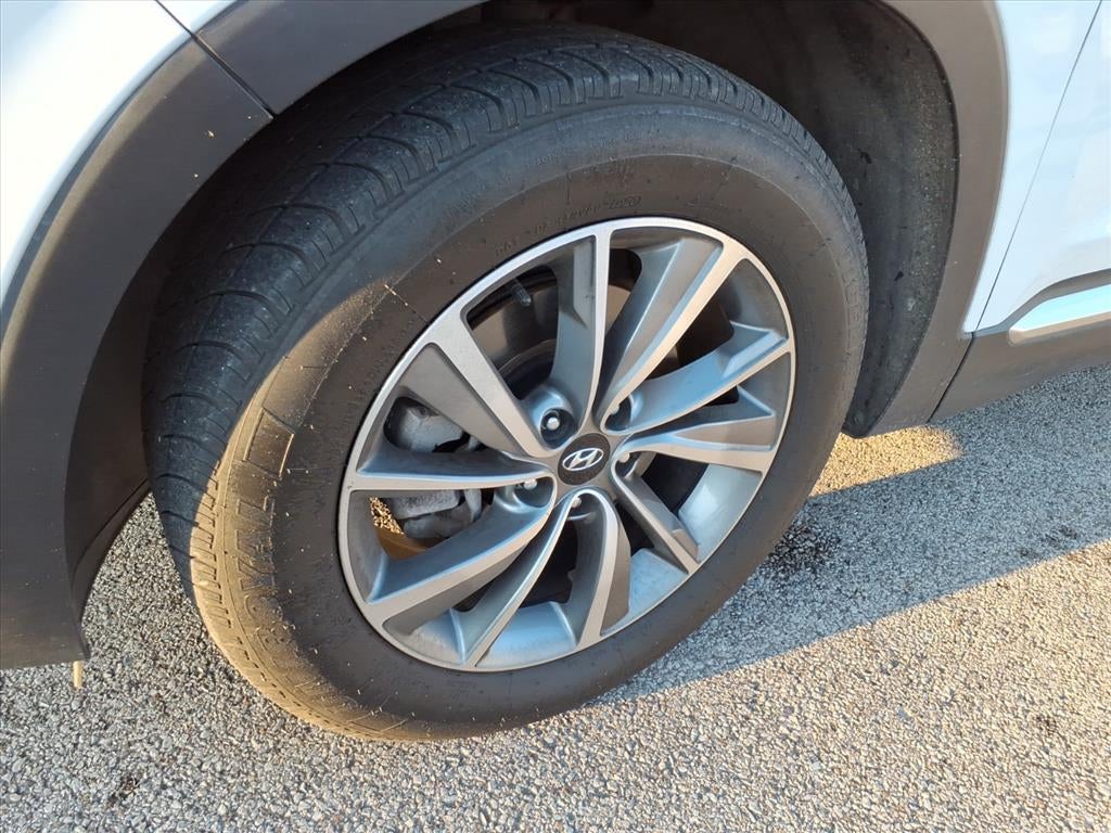 2019 Hyundai SANTA FE Ultimate 2.4L