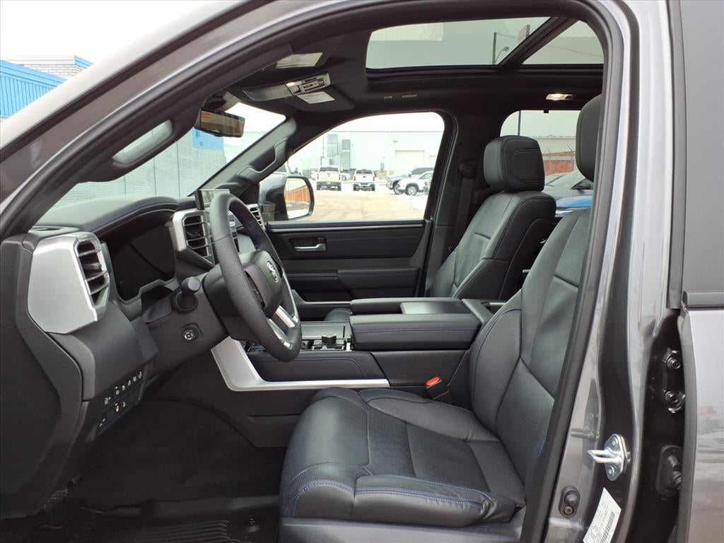 2025 Toyota Sequoia Base