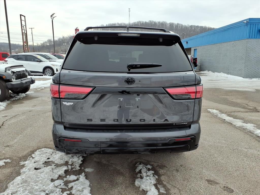 2025 Toyota Sequoia Base