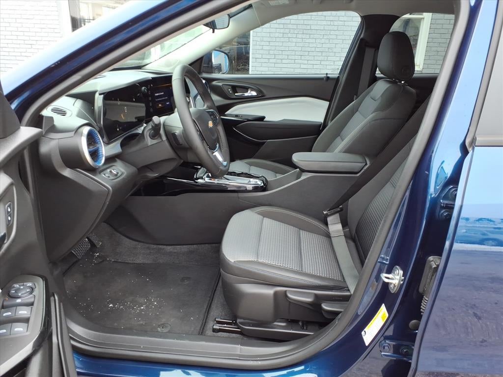 2024 Chevrolet Trax Base