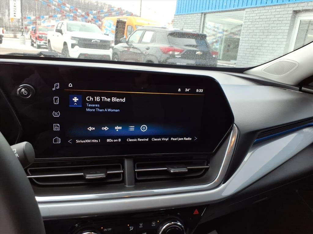 2024 Chevrolet Trax Base