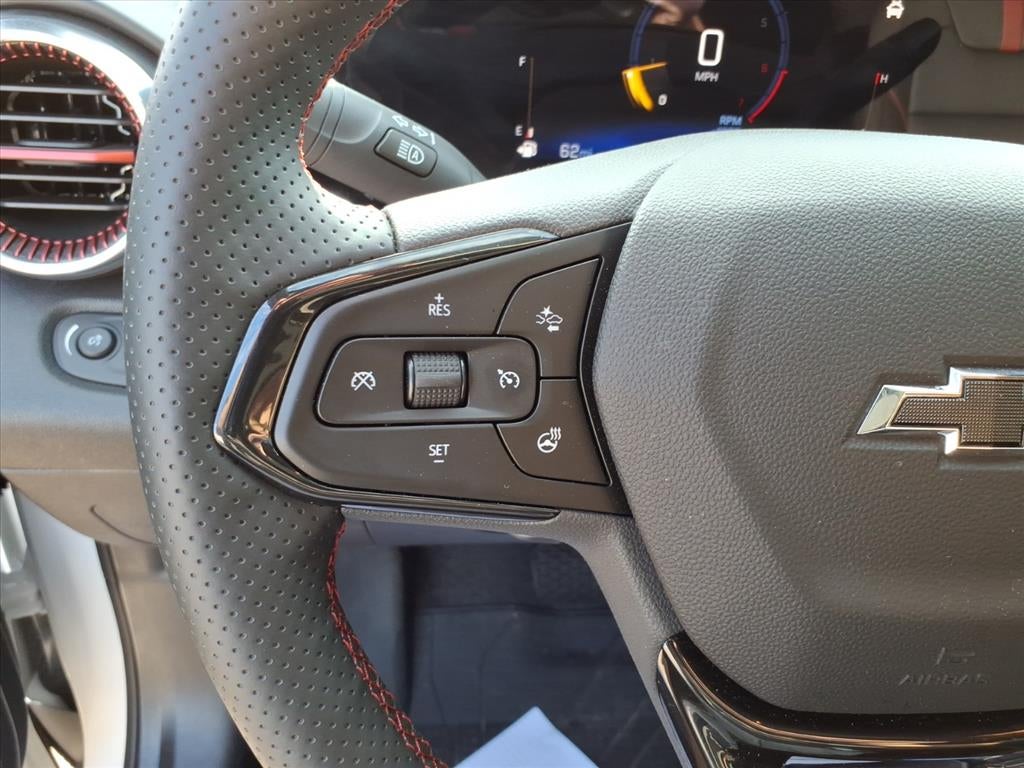 2025 Chevrolet Trax RS