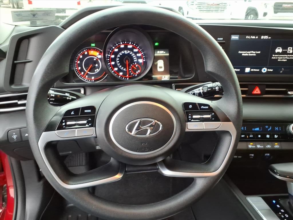 2022 Hyundai ELANTRA Base