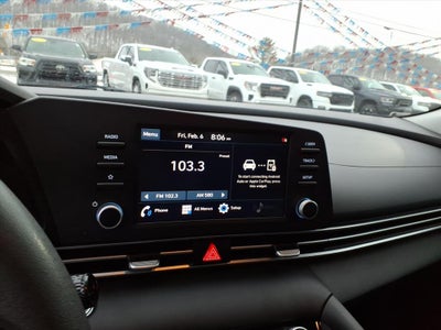 2022 Hyundai ELANTRA Base