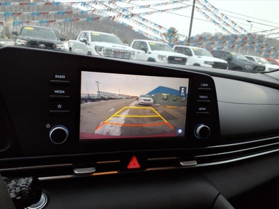 2022 Hyundai ELANTRA Base