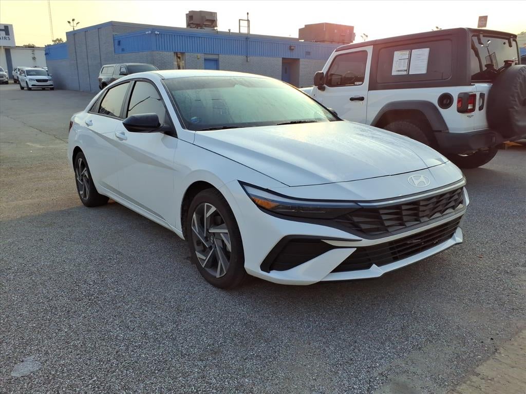 2025 Hyundai ELANTRA SEL Sport