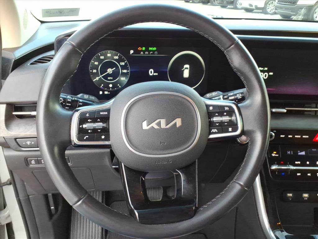 2023 Kia Carnival SX
