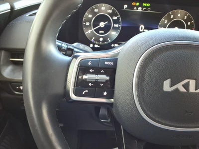 2023 Kia Carnival SX