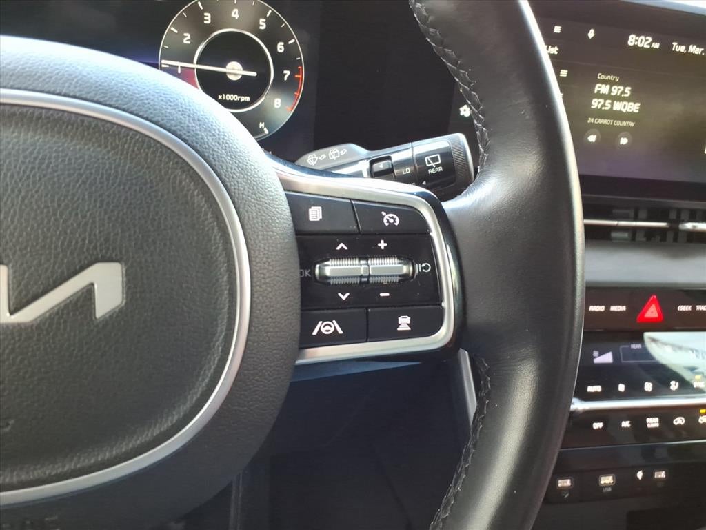 2023 Kia Carnival SX