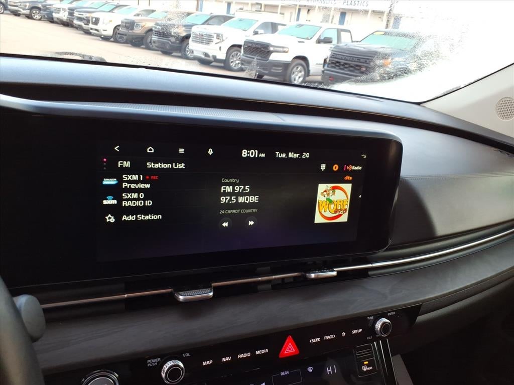 2023 Kia Carnival SX